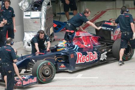 Sebastien Bourdais (27 Rennen bei Toro Rosso) - Der Franzose holte vor seinem Formel-1-Debüt vier Titel in Folge in der ChampCar-Serie. Den hohen Erwartungen konnte er bei Toro Rosso nie gerecht werden. War 2008 deutlich langsamer als Sebastian Vettel. Dass er im Jahr darauf auch gegen Rookie Sebastien Buemi unterlag und nach zehn Rennen nur bei zwei mickrigen Zählern stand, sorgte für das Aus vor Saisonende.