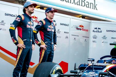 Carlos Sainz (2015 - 2016/Toro Rosso) - Lange ist's her: Der erste Teamkollege von Max Verstappen war 2015 Carlos Sainz. Damals fuhren beide für das RB-Schwesterteam Toro Rosso. Rookie Verstappen hat den Spanier im Griff und lässt mit ersten guten Ergebnissen aufhorchen.