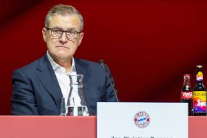 Wegen Davies: Bayern-Boss Dreesen droht Canada Soccer
