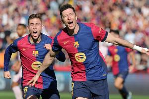 Sonderlob von Flick: Lewandowski plant noch "mehrere Jahre"