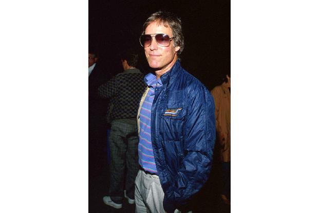 Der Star wurde im Dezember 1989 von einer Zeitschrift als schwul geoutet, bestätigte seine Homosexualität aber erst 2003 in seiner Autobiografie 'Shattered Love: A Memoir'.