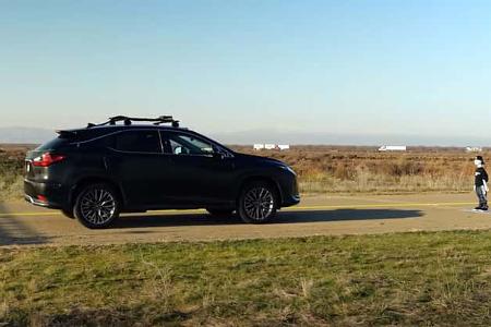 Youtuber testet die Assistenzsysteme von Tesla