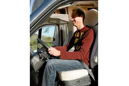 Schritt für Schritt zum Profi-Camper: Mit dem Reisemobil im Straßenverkehr