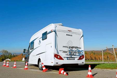 Schritt für Schritt zum Profi-Camper: Mit dem Reisemobil im Straßenverkehr