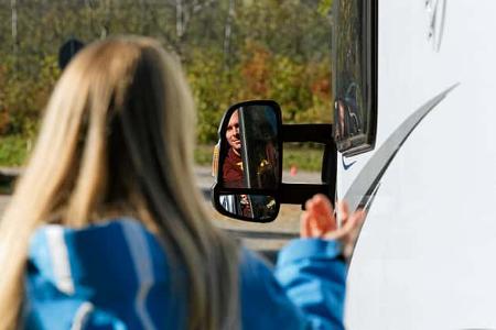 Schritt für Schritt zum Profi-Camper: Mit dem Reisemobil im Straßenverkehr