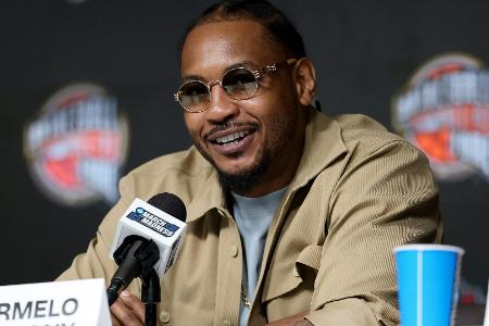 Anthony, Howard und Bird vor Aufnahme in Hall of Fame