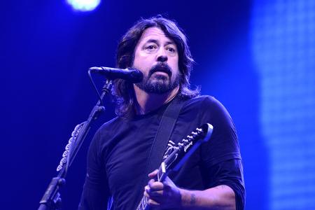 Nachdem er ein Preview des nicht genannten Films gesehen hatte, lehnte David Bowie höflich mit 