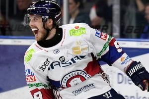 Ronning und Tiffels überragen: Berlin wieder im DEL-Finale