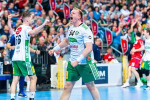 Nach Uscins: Auch Fischer verlängert in Hannover