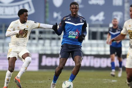 Leverkusen verlängert Mbambas Leihe nach Belgien