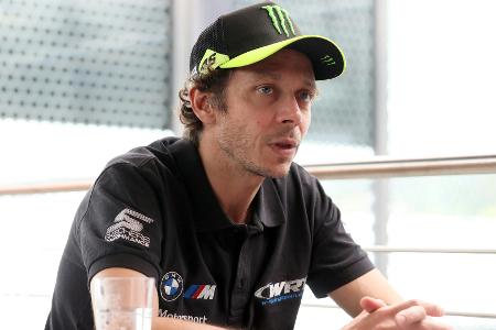 Inter ehrt Edelfan Rossi mit Sondertrikot