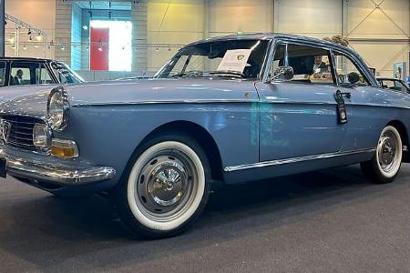 Techno Classica 2024 Peugeot 404 Coupé Pininfarina