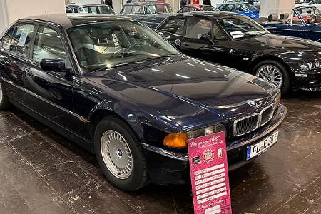 Techno Classica 2024 BMW 750i E38