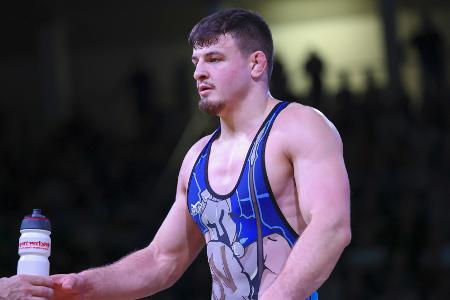 Ringer-EM: Lazogianis kämpft um Gold