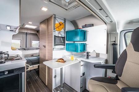 Campingbusse (2025) FORSTER V 541 YOUNGSTER SUNNY Sitzgruppe