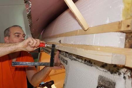 Wasserschaden am Caravan reparieren