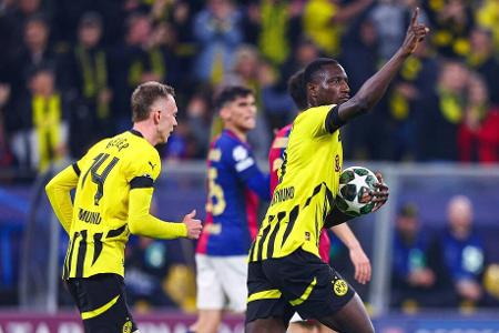 BVB vs. Barca: Noten und Einzelkritik - Nach dem 0:4 in Barcelona hat Borussia Dortmund am Dienstag für reichlich Wiedergutmachung gesorgt. Zwar verpasste die Kovac-Elf die ganz große Sensation im Viertelfinal-Rückspiel der Champions League, beim 3:1-Heimerfolg lieferten die Schwarz-Gelben allerdings eine bärenstarke Leistung ab. Alle BVB-Stars in der Einzelkritik: