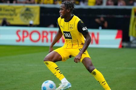 Jamie Gittens (ab 78.) - ohne Bewertung - Sorgte in der Schlussphase für noch mehr Offensivpower auf dem Platz. Segelte einmal hauchzart an einer Flanke vorbei. Konnte die Bälle ansonsten kaum noch in die heiße Zone tragen.