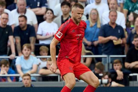 Eric Dier - Note: 3,5 - Wurde gerade von Thuram enorm häufig auf dem falschen Fuß erwischt. Wirkte in seinen Reaktion oftmals träge. Punktuell leiteten seine Aussetzer sogar Großchancen ein. Rettete in der Inter-Drangphase nach dem Ausgleich dann aber einmal unfassbar auf der Linie. Ließ die Bayern wenig später mit seinem Kopfballtor wieder hoffen.