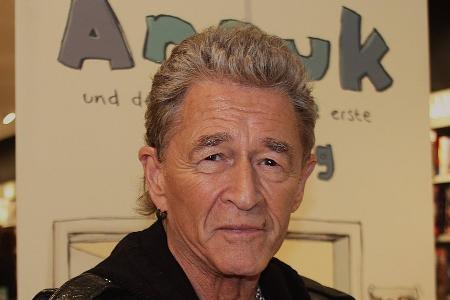 Beim Toben mit Frau und Tochter: Peter Maffay zieht sich Beule zu