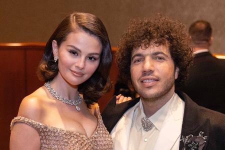 Selena Gomez sorgt mit Gleitmittel-Posting für Aufsehen