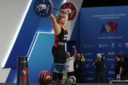 Zehn Medaillen: Gewichtheber glücklich mit EM-Abschneiden