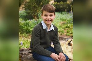 Breites Zahnlücken-Grinsen: Prinz Louis strahlt zum siebten Geburtstag