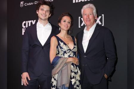 Richard Gere: Liebevoller Auftritt mit Ehefrau und Sohn