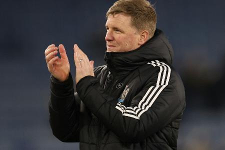 Nach Lungenentzündung: Newcastle-Trainer Howe zurück
