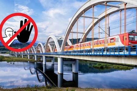 Polen Fotografierverbot Zug Brücke