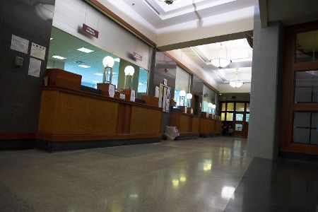 Blick in eine leere Behörde