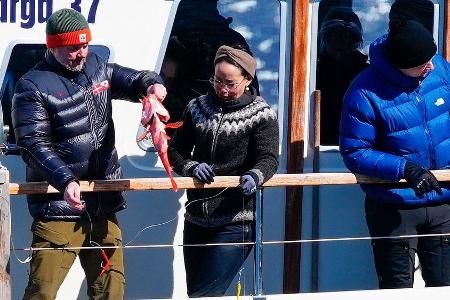 Dänischer König Frederik X. geht mit Grönlands Premier fischen