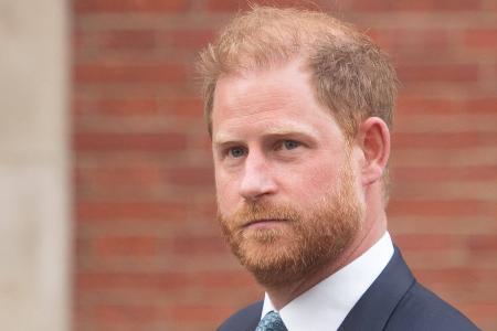 Nach Gerichtsurteil: Prinz Harry will sich mit Familie versöhnen