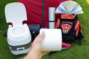 Kasettentoilette und Klopapier