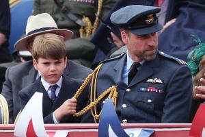 VE Day: Frechdachs Prinz Louis sorgt wieder für Lachen