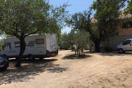 Farm & Autocamp Skradin Skorici in Skradin?