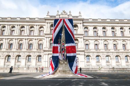 ...und das prächtig geschmückte Regierungsviertel Whitehall.