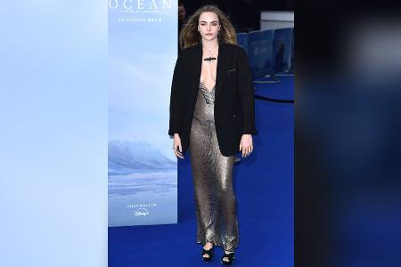 Cara Delevingne erscheint in gewagtem Netzkleid bei Filmpremiere