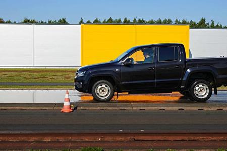 ADAC testet AT-Reifen