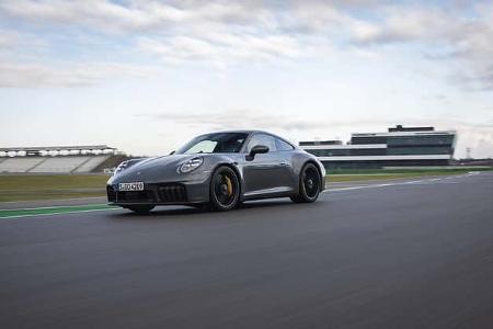 Porsche 911 Carrera GTS.2