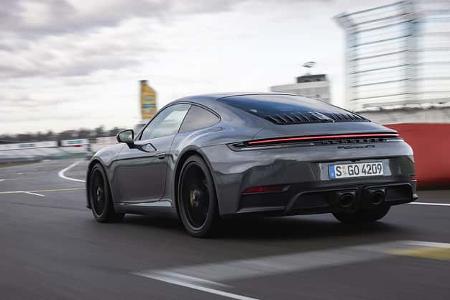 Porsche 911 Carrera GTS.2