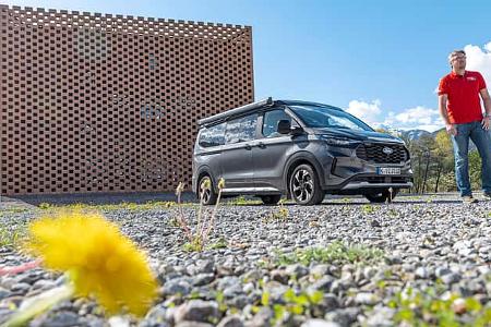 Travel Guide Ford Nugget