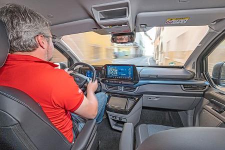 Travel Guide Ford Nugget