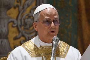 Diesen Royal schickt der Buckingham-Palast zum neuen Papst