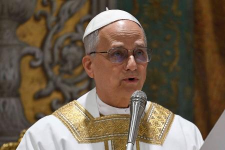 Diesen Royal schickt der Buckingham-Palast zum neuen Papst