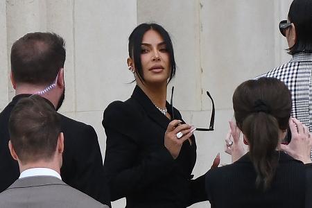 Kim Kardashian: Im Diamanten-Look zum Gerichtsprozess in Paris