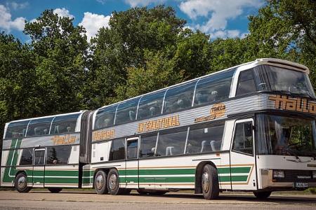 Neoplan Jumbocruiser 1976 Hallo Reisen restauriert 2025