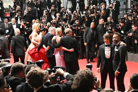 ...sich für einen Zweiteiler entschieden, um die Handlungen der einzelnen Filmfiguren besser ausbauen zu können - das hätte den Rahmen nur eines Films gesprengt, so Christopher McQuarrie. Der Event in ...