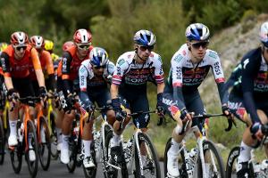 Roglic zurück im Rosa Trikot - Ayuso gewinnt erste Bergankunft