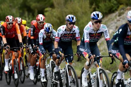 Roglic zurück im Rosa Trikot - Ayuso gewinnt erste Bergankunft